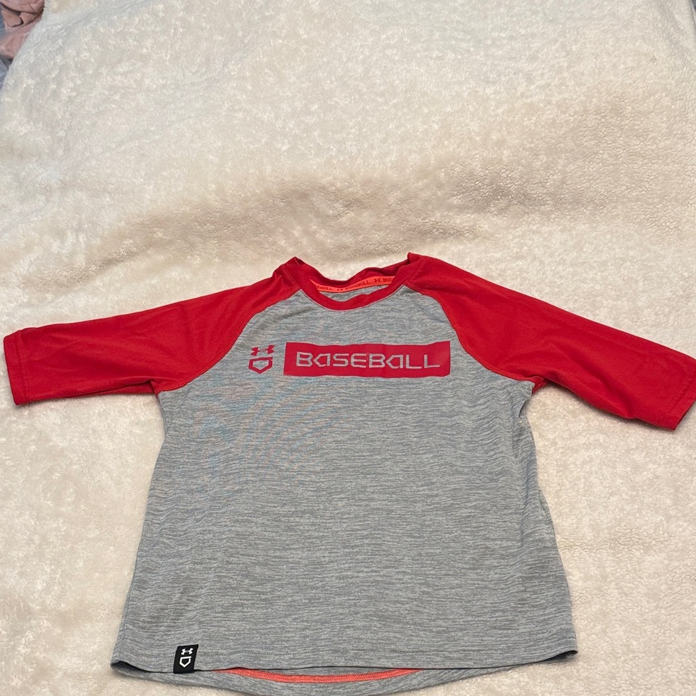 Under Armour Kids Long Sleeve Red and Gray Tee
